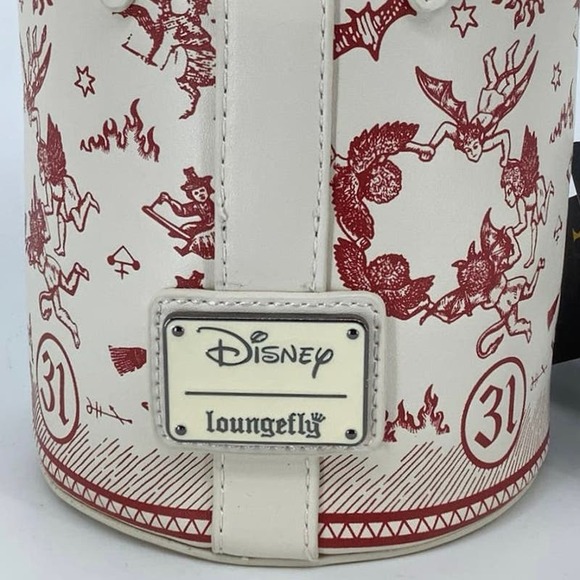 NEW! Loungefly Disney Hocus Pocus Black Flame Candle Crossbody Bag $70 msrp D13 - Picture 7 of 11